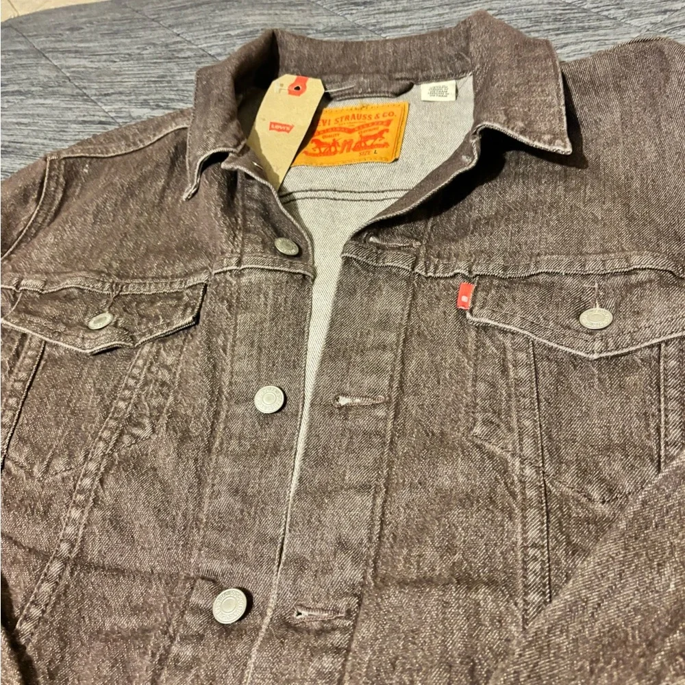 Levi's Dark Brown Distressed Denim Jacket (NEW)!!! - Picture 6 of 12